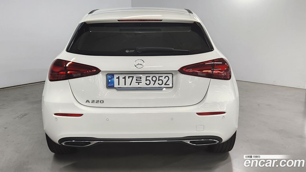 Mercedes-Benz A-Class W177 A220 Hatchback (04.2024)