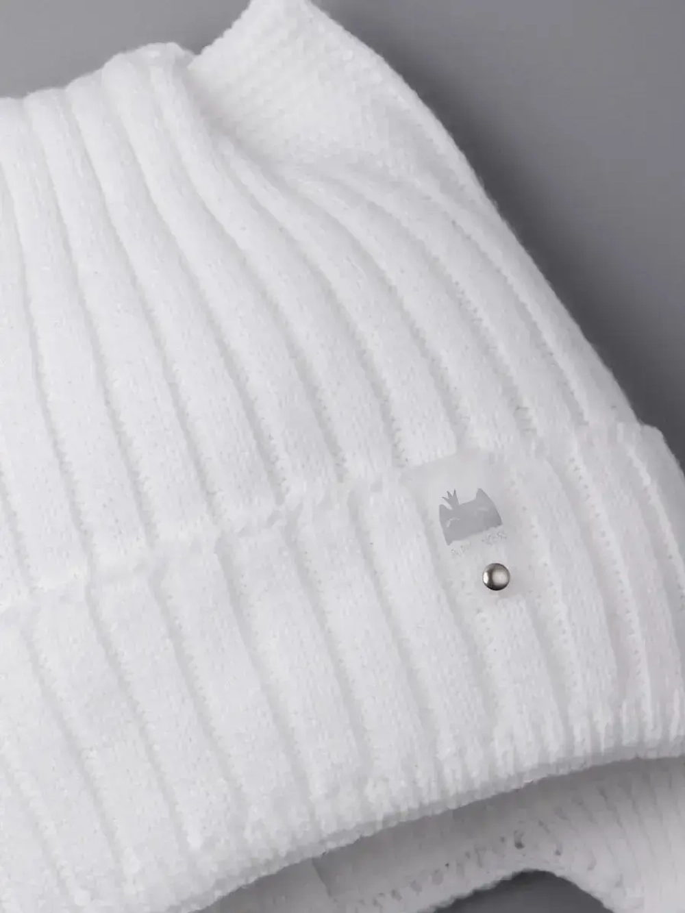 Шапка для девочки с ушками осенняя