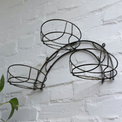 Подставка для цветов настенная "Радуга" на 3 горшка, металл М0000090