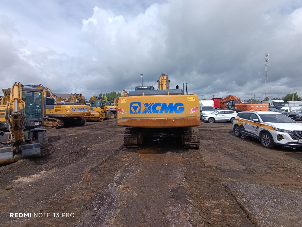 XCMG XE335 Экскаватор XE335C (Дизельный, 7,8 л, 259 л.с., АТ)