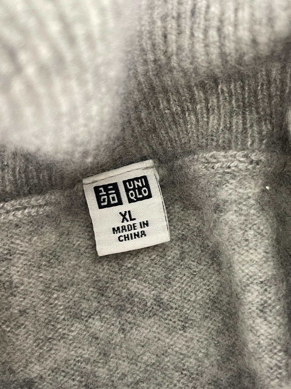 Свитер Uniqlo