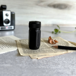 Набор из 4 карандашей и точилки Blackwing x Moleskine (EWBKWKIT1) в черной подарочной коробке