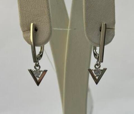 Серьги из золота с фианитами