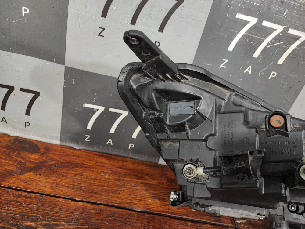 Фара левая LED Chery Tiggo 8 18-нв Б/У Оригинал 605000016AA