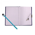 Записная книжка в футляре, 20,5 см * 21,0 см, 7БЦ, Alingar, мат. ламинация, ручка, замочек, клетка, 48 л., "Космос, вселенная в руках"