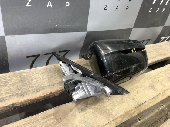 Зеркало левое BMW 5-Series (G30) 16-21 Б/У Оригинал F0184101U668B
