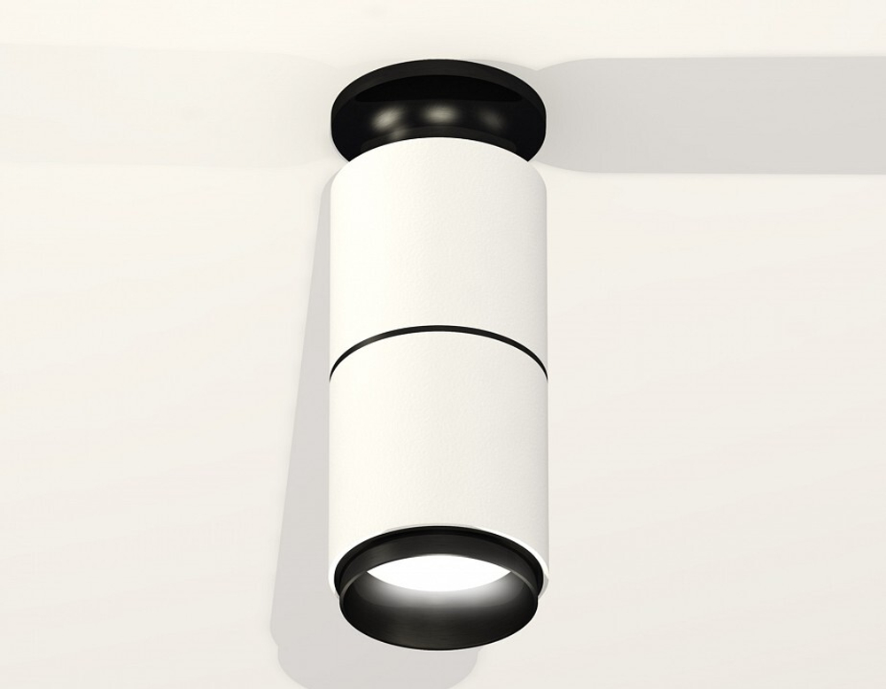 Накладной светильник Ambrella Light XS XS6301221