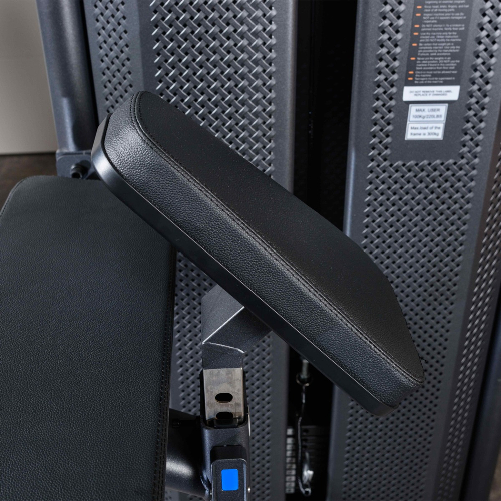 U2024 Глют-машина. Ягодичные. Стек 49 кг