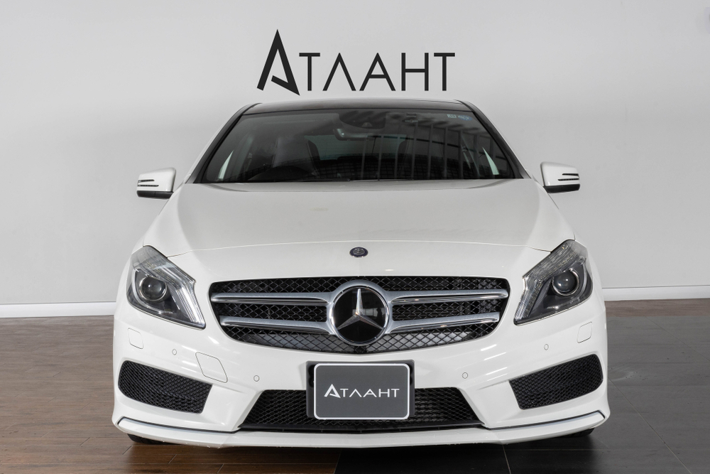 Mercedes-Benz A-Class, 2015 год