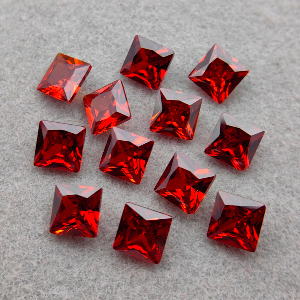 Фианит квадрат, Garnet
