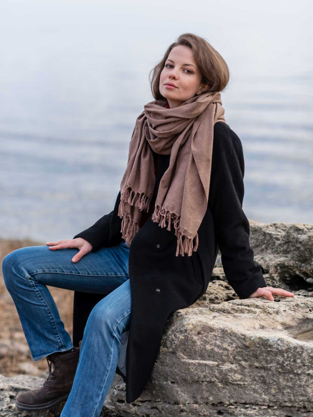 Шерстяной палантин