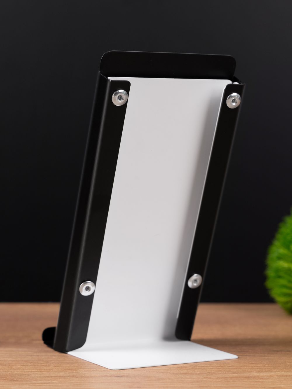 Подставка для телефона, смартфона Череп с подсветкой