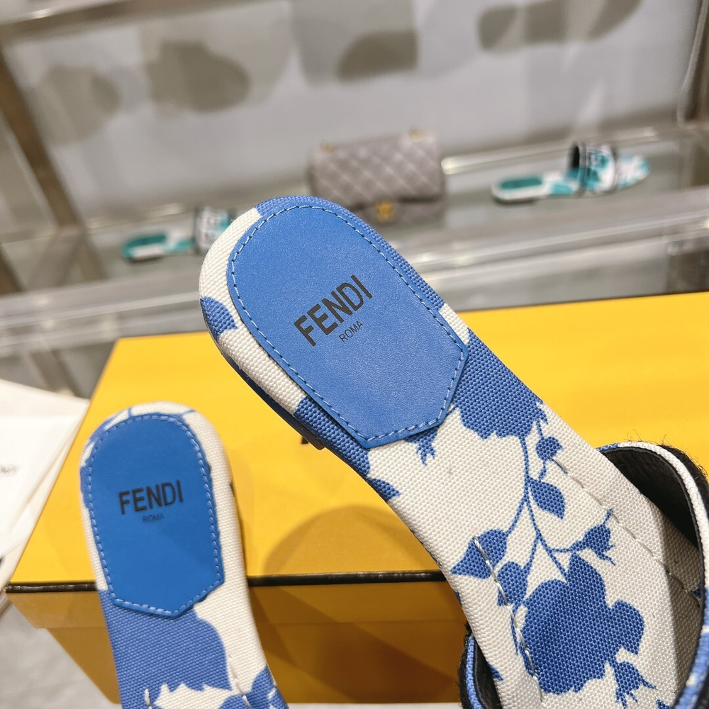 Fendi Signature Slides