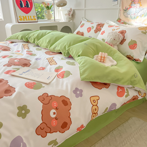 Постельное белье "Клубничный Мишка", зеленый
