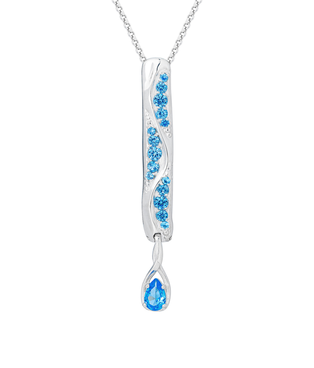 Подвес из серебра со вставками из выращенной шпинели