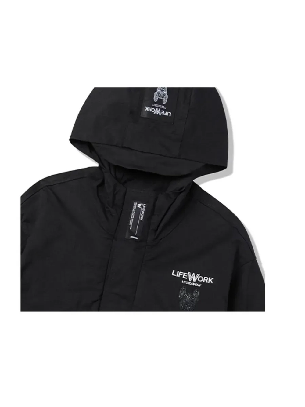 Куртка с капюшоном и карманами