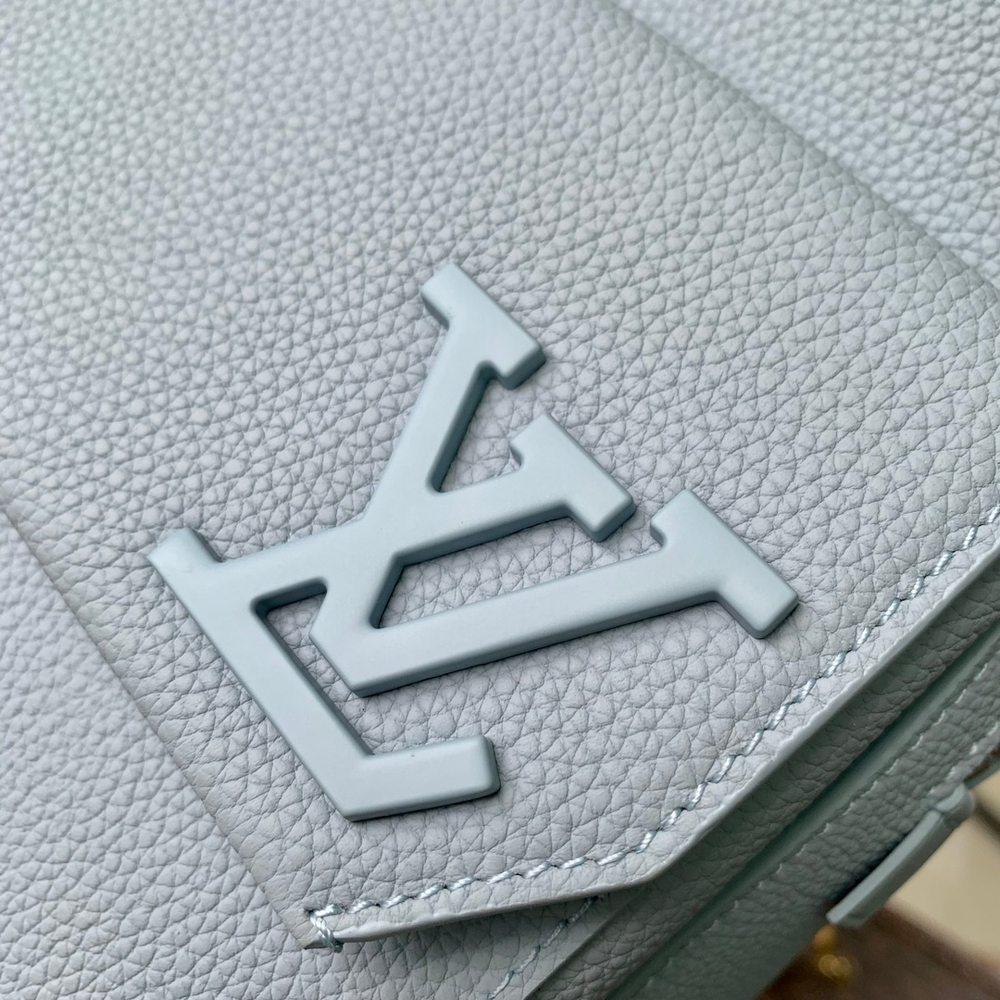 Louis Vuitton Pilot Slingbag
