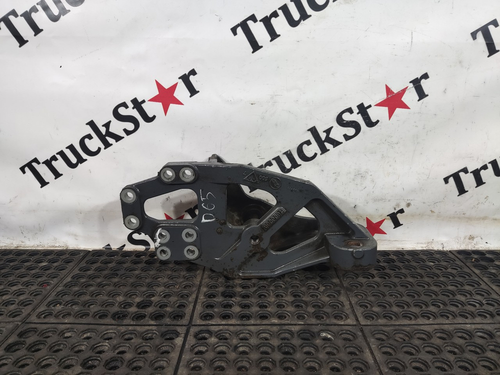 Кронштейн рессоры передней левый 2018г.