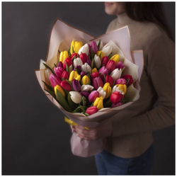 Букет из тюльпанов