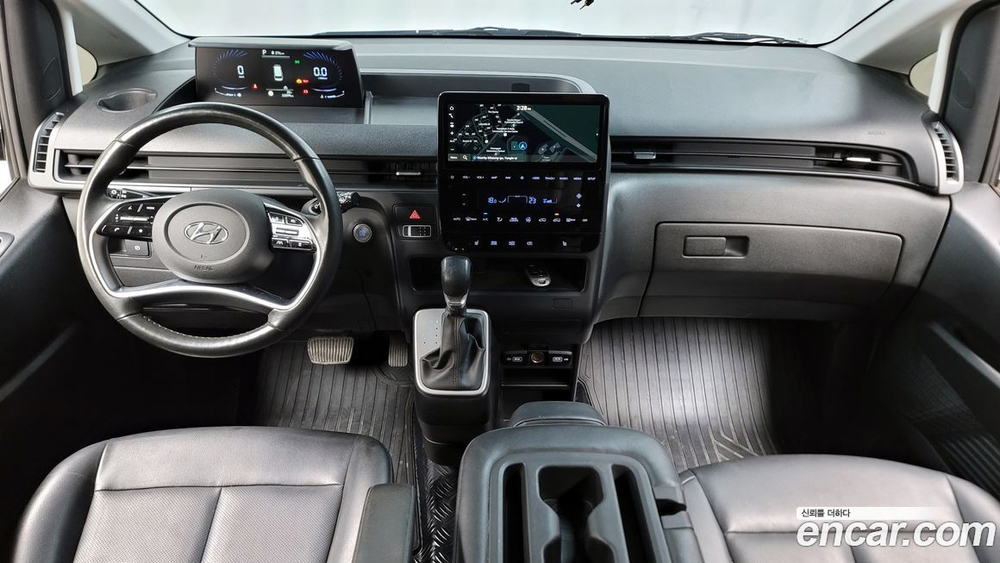 Hyundai Staria 4WD Tourer 9-и местный (07.2021)