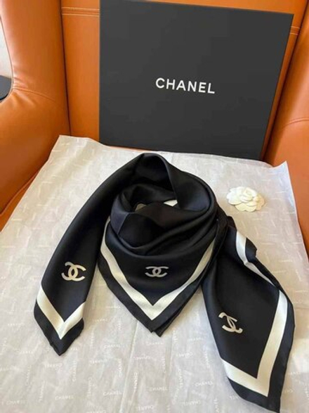 Платок CHANEL