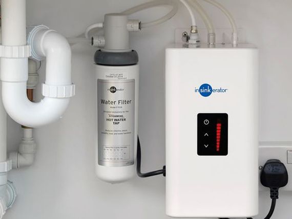 Смеситель InSinkErator J хром + бак с фильтром и кипячением