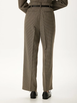 Костюм брючный АУРА, коричневый