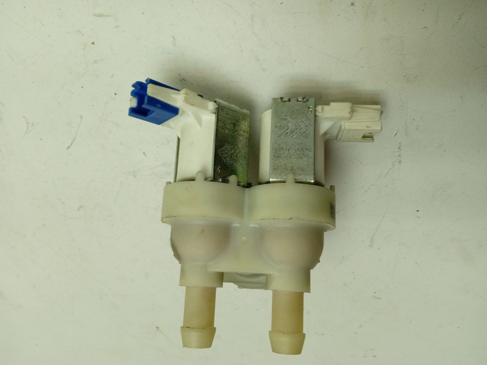 EWS1256EGU кт7 Клапан подачи воды для стиральных машин Electrolux Zanussi 1552300004 б/у