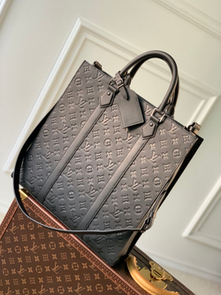 Louis Vuitton Sac Plat NV Bag