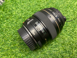 Canon EF 85mm 1.8 USM