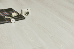 Fine Floor серия 1300 Light 34 класс замок (уп.2,25м2) Дуб Безье FF-1325