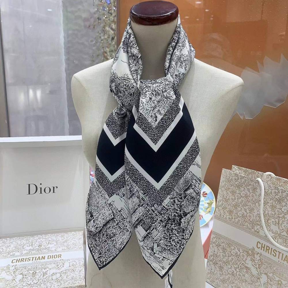 Платок Christian Dior