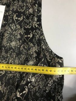 Жилет Vaide красивый, визуально на 46 размер