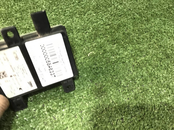 Датчик слепых зон правый Genesis G70 (2017-2021)