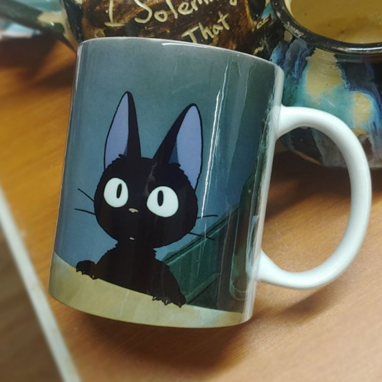 Кружка керамическая объем 330 мл Ведьмина служба доставки. Восхищенный Цзицзи (белая)