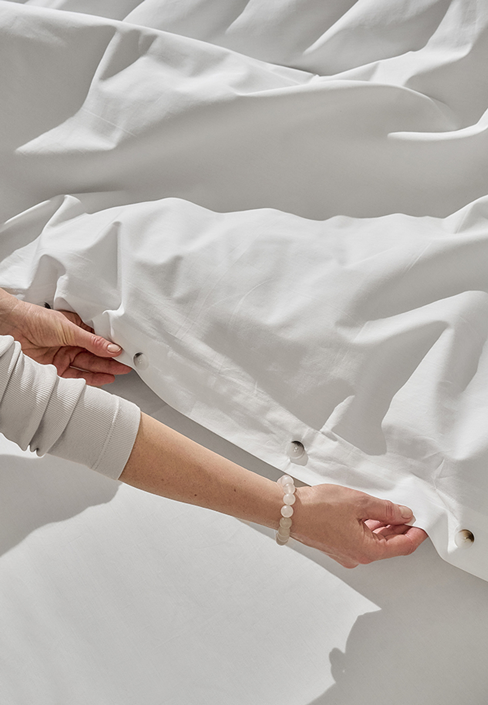 Постельное белье cемейное Luxberry Вечерние стрекозы белое с вышивкой