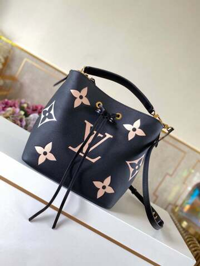 Louis Vuitton NeoNoe MM
