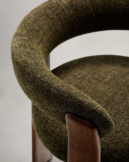 Granite Стул на 3 ножках из зеленого шенилла и массива ясеня в отделке орех Испания La Forma