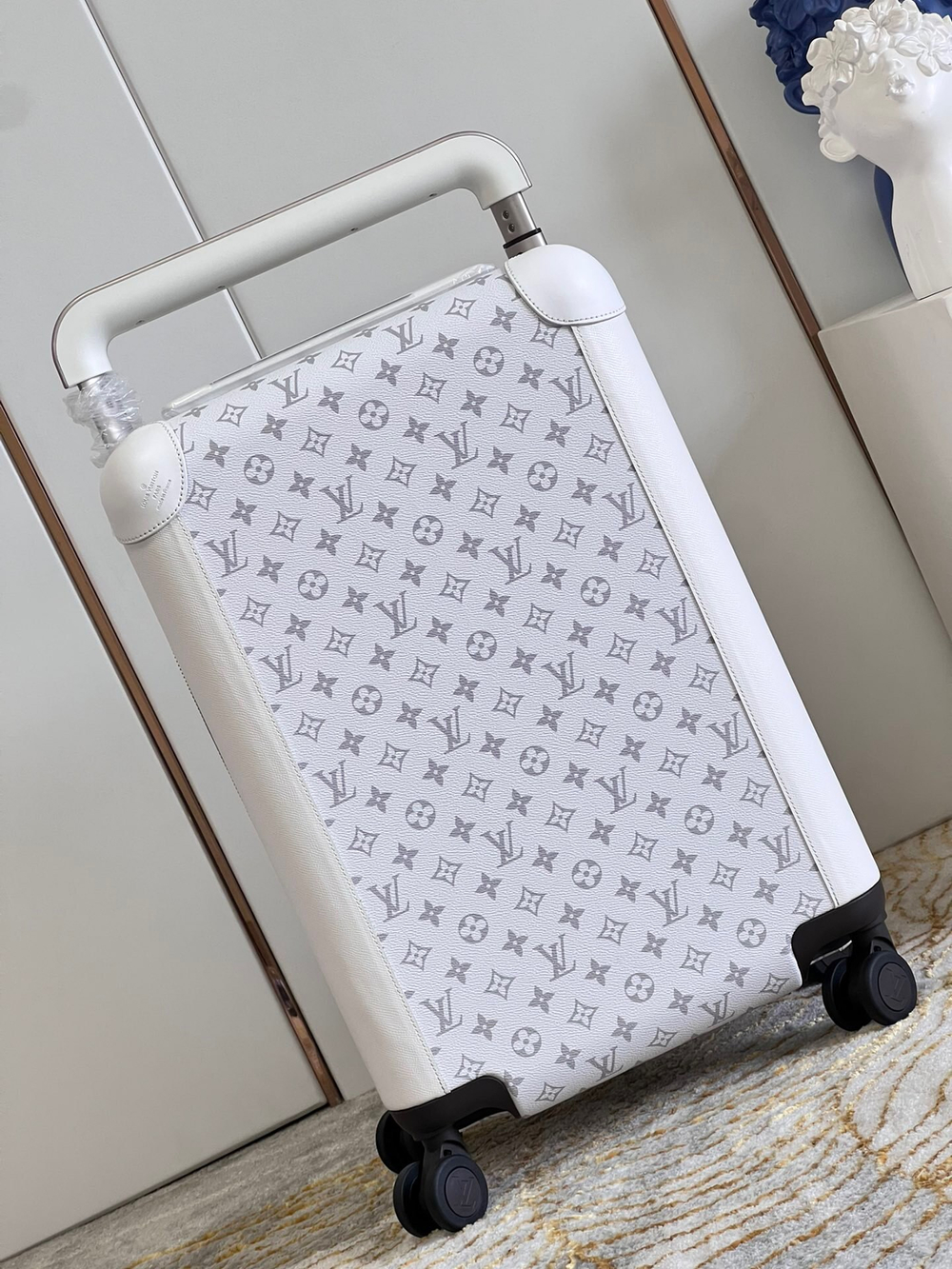 Louis Vuitton Horizon 55 Suitcase
