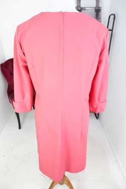 Платье Deniza яркого оттенка, визуально на 50 размер, новое