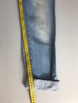 Джинсы Oodji для модных образов, маркировка 30, визуально на 46 размер