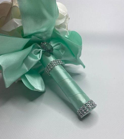 Свадебный букет из роз