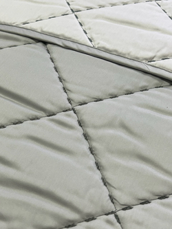 Покрывало 260х270 Trussardi Seam Line светло-серое