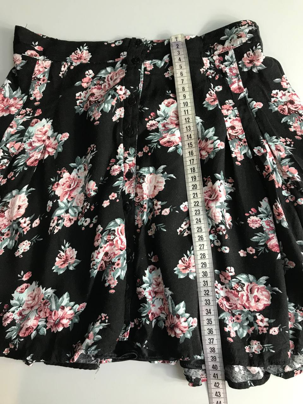 Юбка Bershka визуально из вискозы в романтичном дизайне 46 размер