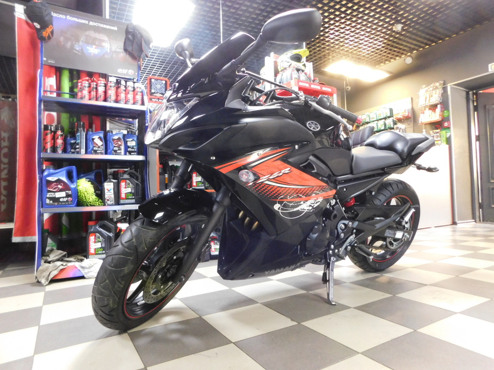 Yamaha FZ6R JYARJ18E7CA008729