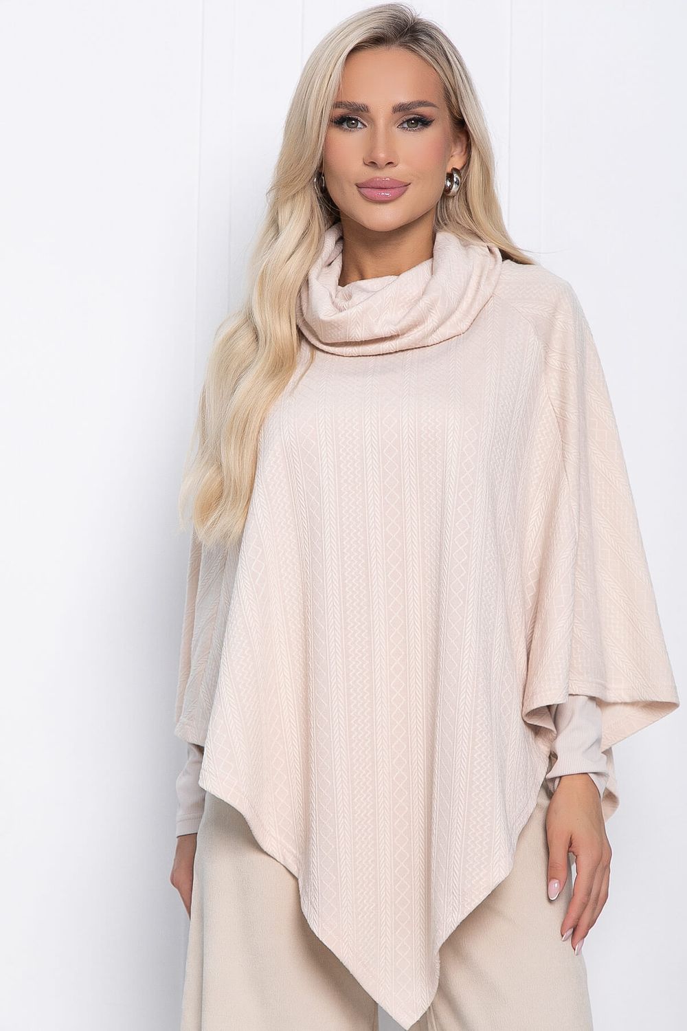 Пончо Арина (молочное) Б11008 LT Collection