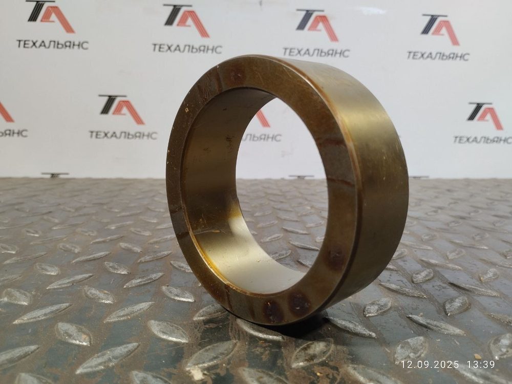 Втулка 4850208