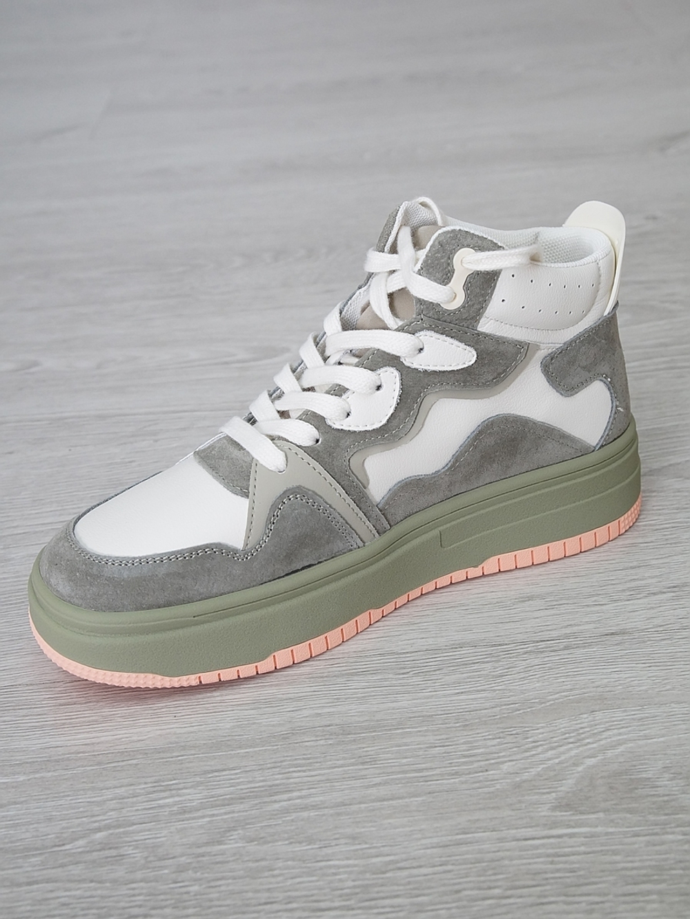 Кроссовки женские MALIN DEGELY 817-3В