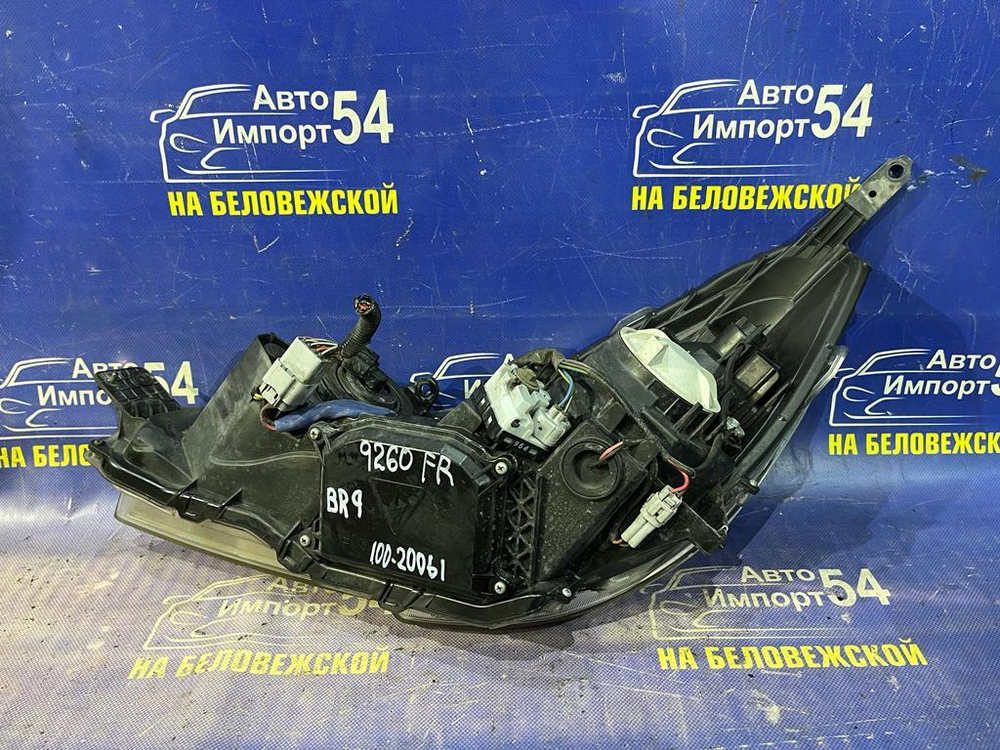 Фара передняя правая SUBARU LEGACY 2009-2012