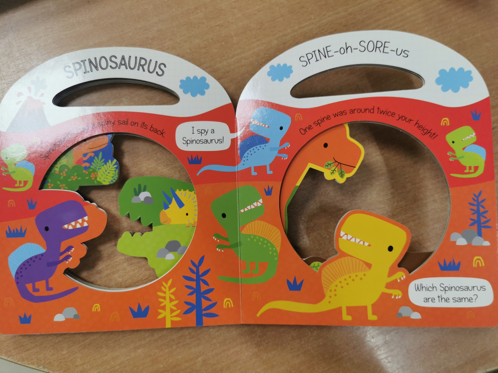 Busy Windows: Dinosaurs (board book)